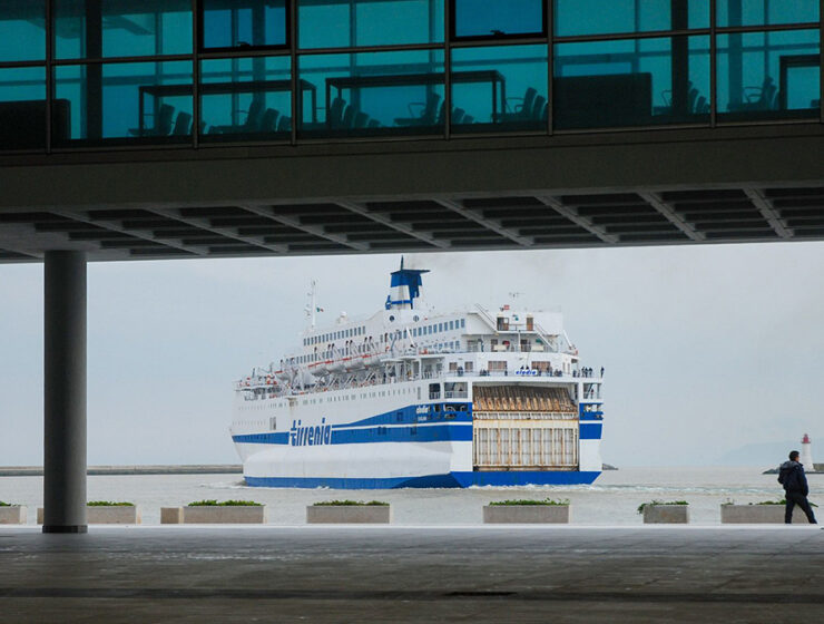 aerei-navi-ferragosto-sardegna